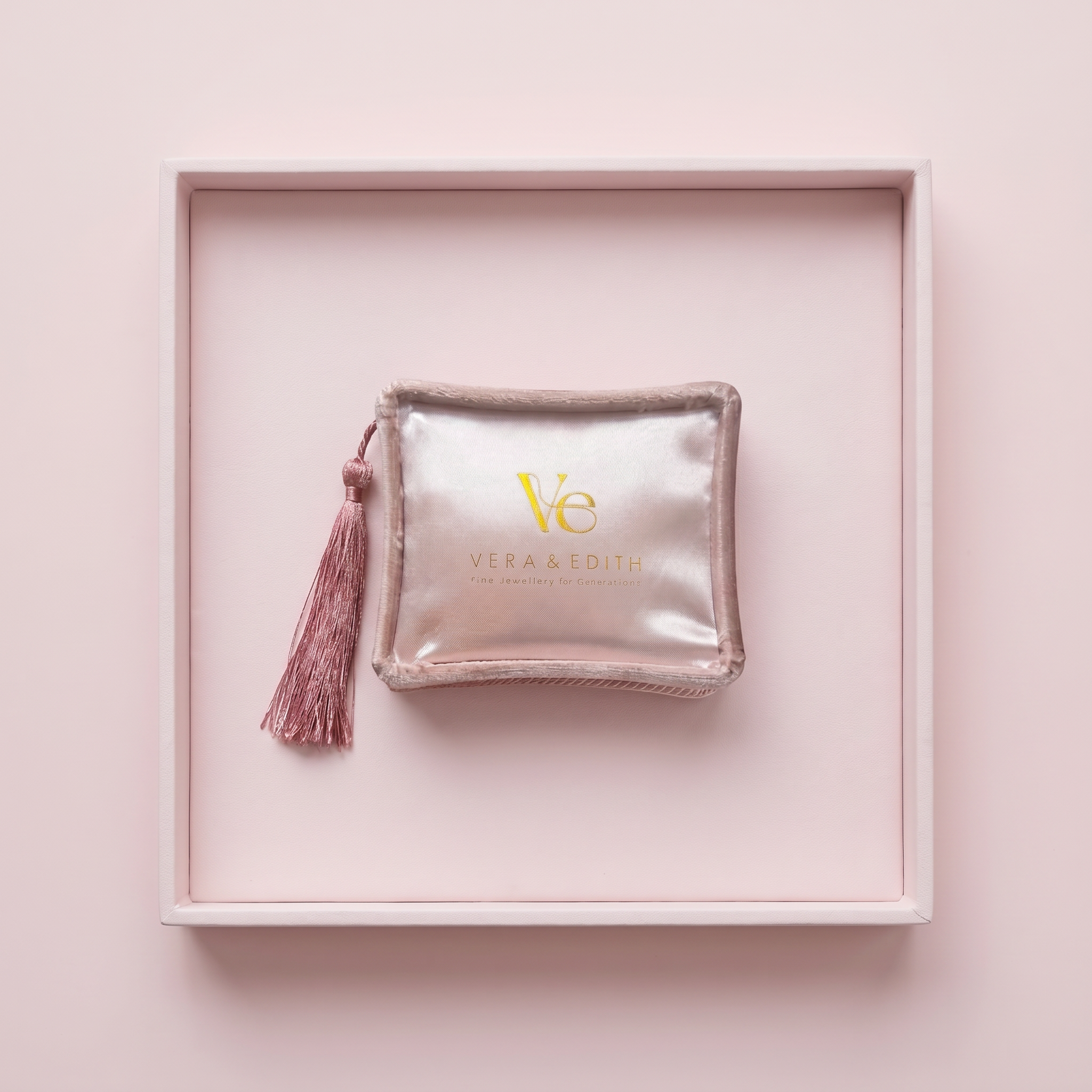 Ve Jewellery Box