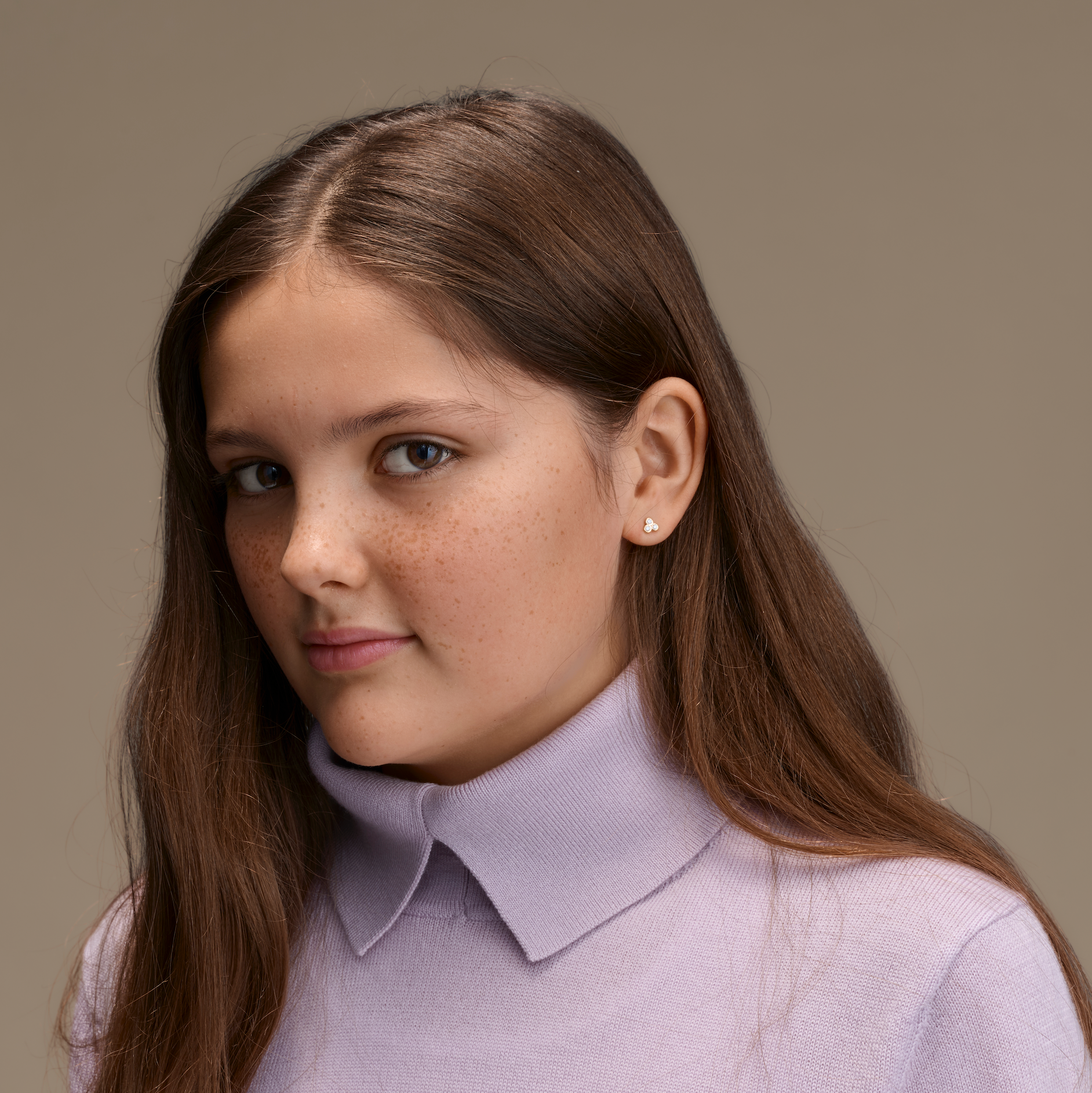 Silhouette No6 3 diamonds earstick